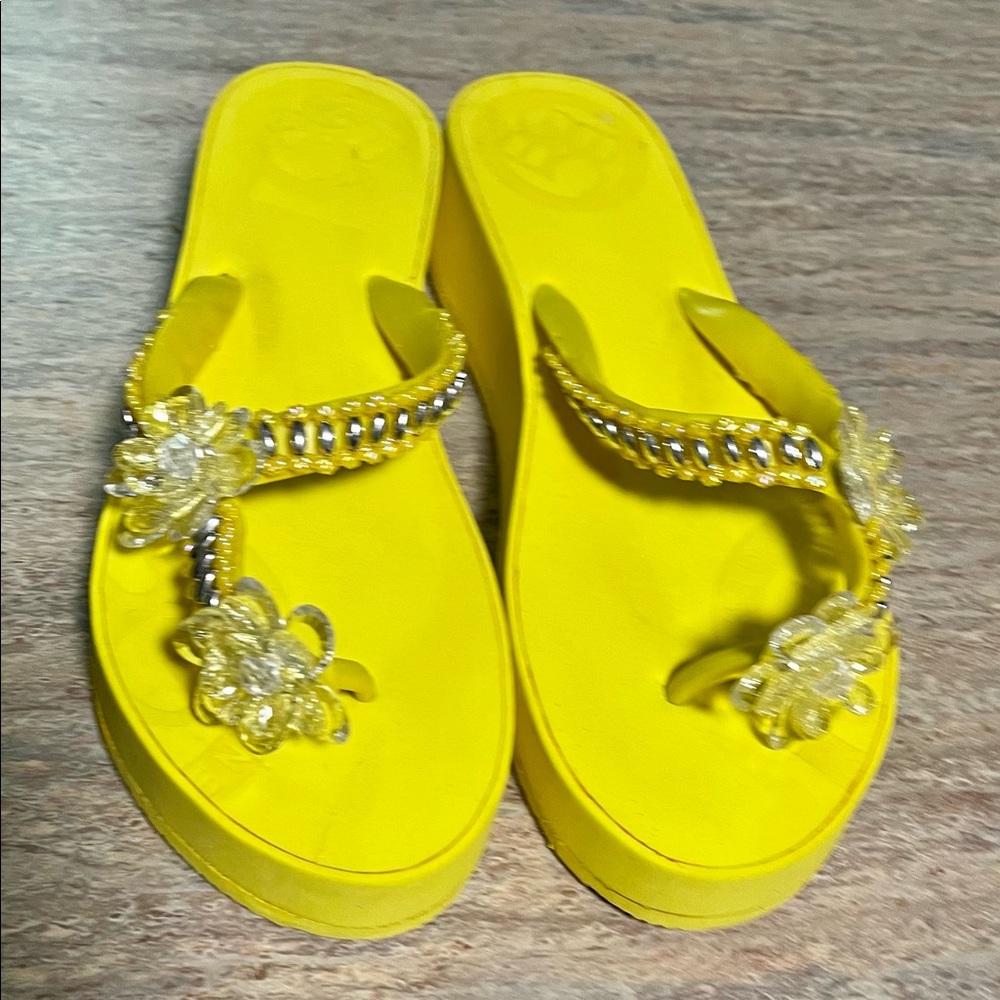 Bcbgeneration Yellow Platform Flip Flop Sandals - image 1